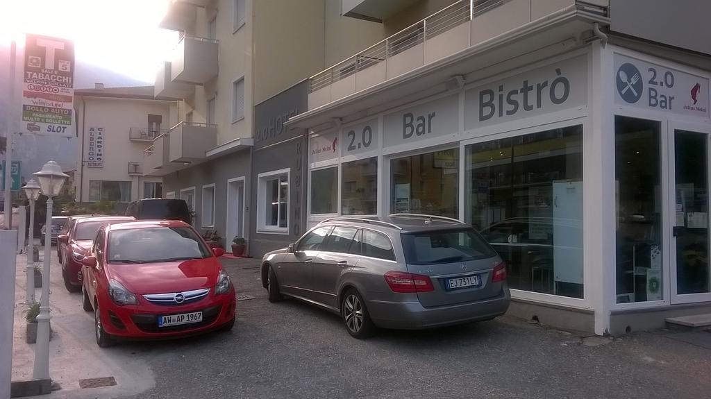 Hotel Rubino Nago-Torbole Bagian luar foto