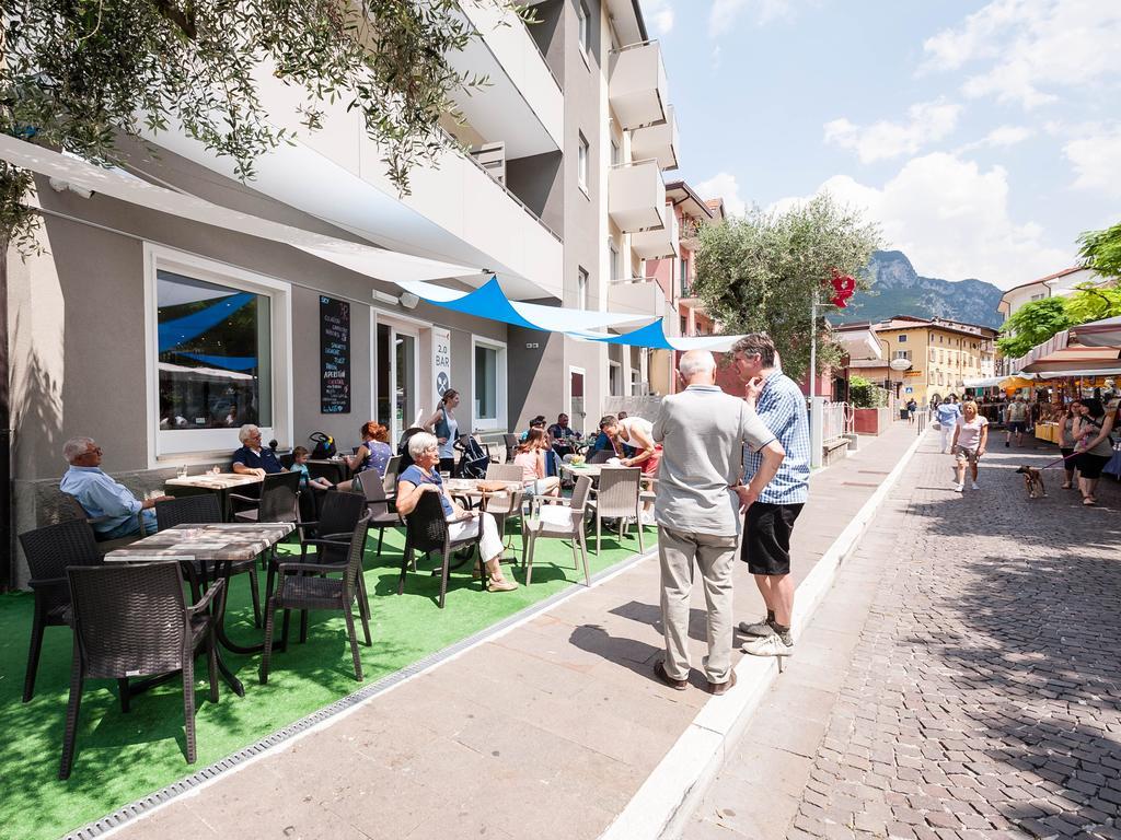 Hotel Rubino Nago-Torbole Bagian luar foto